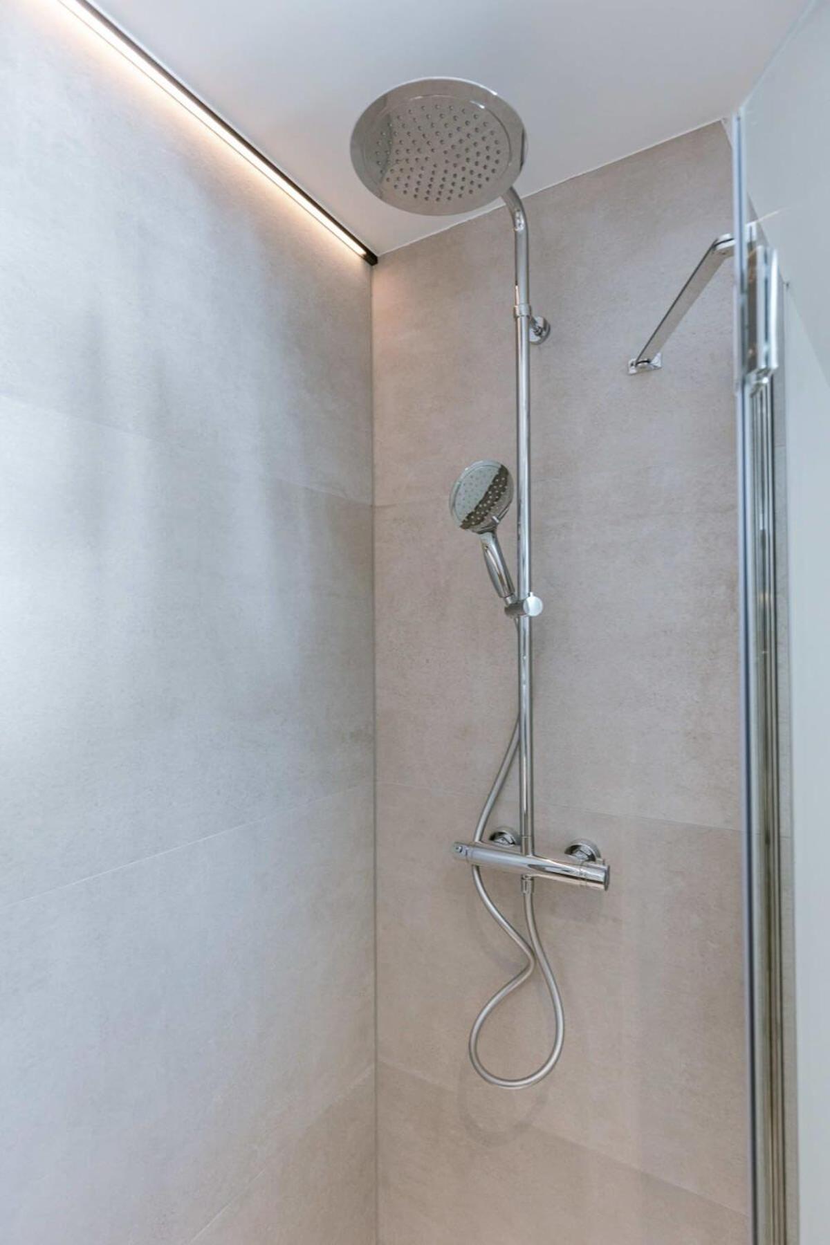 Huswell - Urban Getaway In The Heart Of Antwerp Appartement Buitenkant foto